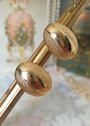 Boucles d’oreilles vintage dorées texturées – esprit années 80, marque: Vintage Chic, état: Très bon état, 12,00 €, 13,30 € Protection acheteurs (Pro) incluse