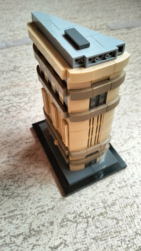 Lego architecture 21023 flat iron building 3