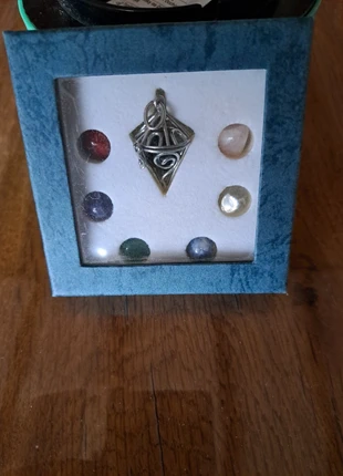 Breloque avec pierre, marca: Fabrication Artisanale, estado: Novo sem etiquetas, €10.00, €11.20 inclui Proteção do Comprador