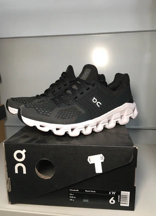 Sapatilhas on the roger cloudswift, marca: Roger, estado: Nuevo con etiquetas, tamaño: 37, 85,00 €, 89,95 € Protección al comprador incluida