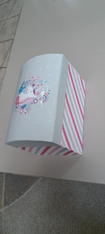 Boîte Licorne en carton