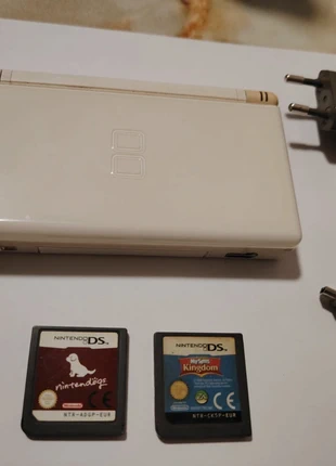 Nintendo ds lite white + 2 jeux ( bien lire l'annonce), merk: Nintendo, staat: Veelgebruikt, € 22,00, € 23,80 inclusief Kopersbescherming