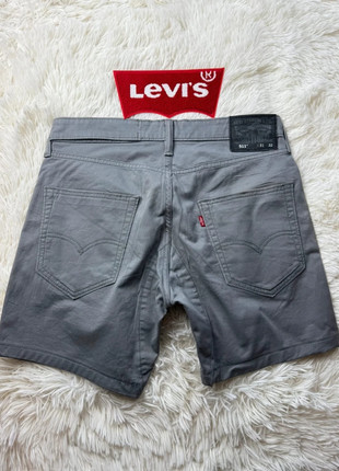 Short Lévi’s 511 W31. S168, marque: Levi's, état: Très bon état, taille: W31 | FR 40, 19,90 €, 21,60 € Protection acheteurs (Pro) incluse