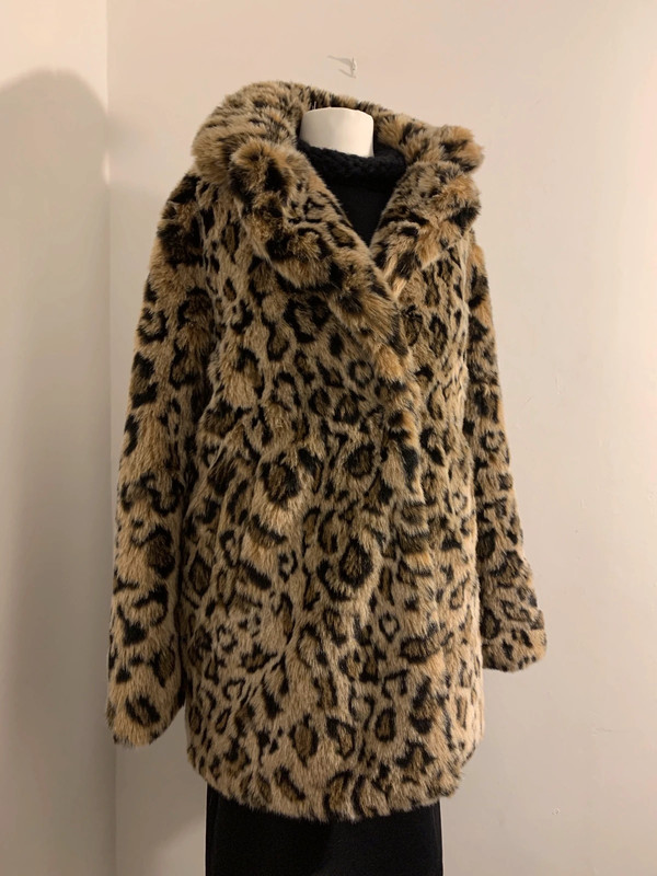 manteau leopard bershka