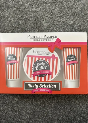 Perfect Pamper Collection, Body Selection Gift Set (Berry Cranberry), brand: Collection, condition: New with tags, €4.00, €4.90 includes Buyer Protection