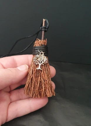 Pendentif Balai de Sorcière Besom, brand: Alchemy Gothic, condition: New without tags, €7.00, €8.05 includes Buyer Protection
