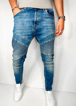 Jean bleu à rainures Zara T.44, marque: Zara, état: Très bon état, taille: XL, 15,00 €, 16,45 € Protection acheteurs (Pro) incluse