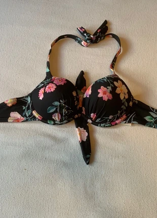 Haut de maillot de bain, brand: H&M, condition: New with tags, size: Other, €2.50, €3.33 includes Buyer Protection