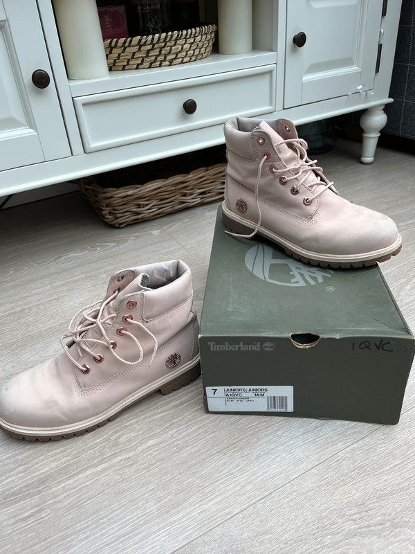 Rose gold timberland discount boots