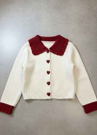 🤍🩶 Gilet crème col rouge à volants et boutons en forme de cœur, marque: love station, état: Très bon état, taille: S / 36 / 8, 52,90 €, 56,25 € Protection acheteurs (Pro) incluse