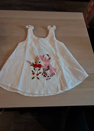 Top blanc enfant, marca: BLANC, estado: Novo com etiquetas, tamanho: 6 anos / 116 cm, €4.00, €4.90 inclui Proteção do Comprador