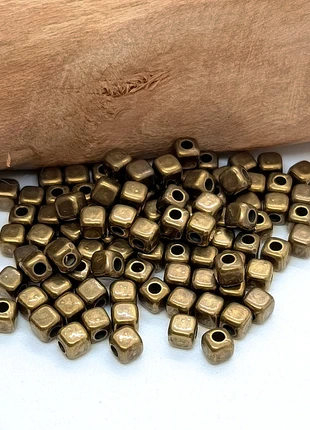 Lot de 100 perles cubes acrylique bronze 3mm (ACRY-6), marque: perles acrylique, état: Très bon état, 1,00 €, 1,75 € Protection acheteurs (Pro) incluse