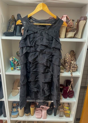 Vestido con volantes de seda de Vero Moda, marque: Vero Moda, état: Très bon état, taille: M / 38 / 10, 16,00 €, 17,50 € Protection acheteurs incluse