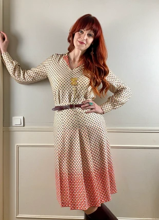 Vintage 1960s 1970s Dagger Collar Blouse & Skirt Ensemble in Yellow Cream, Red & Navy Size FR 38-40, marke: Vintage, zustand: Sehr gut, größe: M / 38 / 10, 48,00 €, 51,10 € beinhaltet Vinted-Käuferschutz Pro