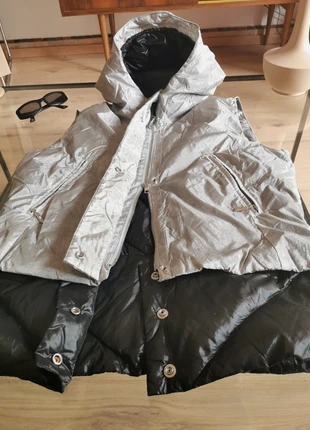 Doudoune Luxe sans manches Post Card, marque: Post Card, état: Neuf sans étiquette, taille: L / 40 / 12, 45,00 €, 47,95 € Protection acheteurs incluse