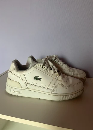 Paire de baskets Lacoste blanche, brand: Lacoste, condition: Satisfactory, size: 36, €3.00, €3.85 includes Buyer Protection