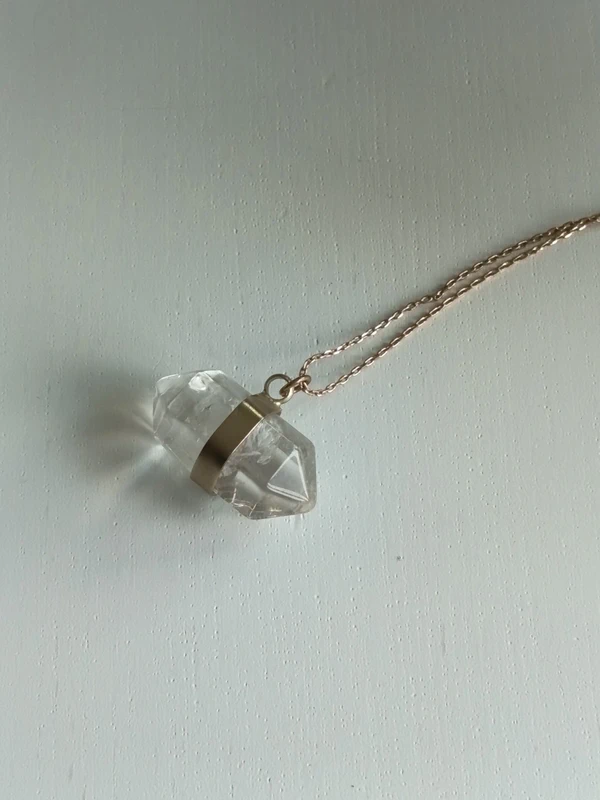 Sautoir fin doré claire's façon crystal de quartz - photo numéro 2