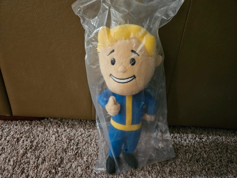 Fallout Thumbs Up Vault Boy 101 Plush 1