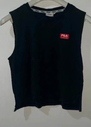 Maglietta nera Fila, marque: FILA, état: Très bon état, taille: L / 40 / 12, 5,00 €, 5,95 € Protection acheteurs incluse