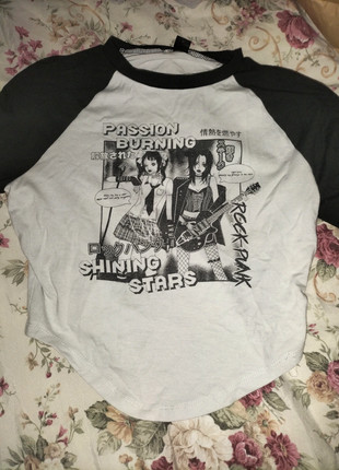 Croptop anime con stampa e girl alt nana, marque: Shein, état: Bon état, taille: Taille unique, 1,50 €, 2,28 € Protection acheteurs incluse