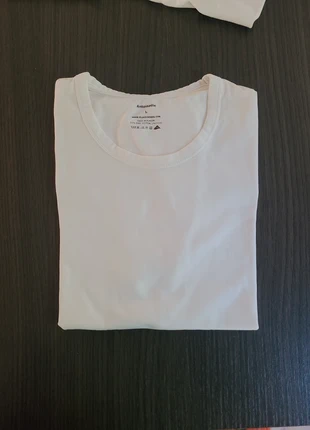 Set 5 t-shirt manica corta bianche Antoinette Blacksocks, marque: blacksocks, état: Bon état, taille: L, 3,00 €, 3,85 € Protection acheteurs incluse