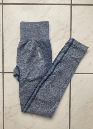 Legging Gymshark taille XS couleur gris, marke: Gymshark, zustand: Sehr gut, größe: XS / 34 / 6, 8,00 €, 9,10 € beinhaltet Vinted-Käuferschutz Pro