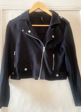 🖤 Veste courte style motard noire – Only petite – Taille M 🖤, marque: ONLY, état: Bon état, taille: M / 38 / 10, 5,00 €, 5,95 € Protection acheteurs incluse