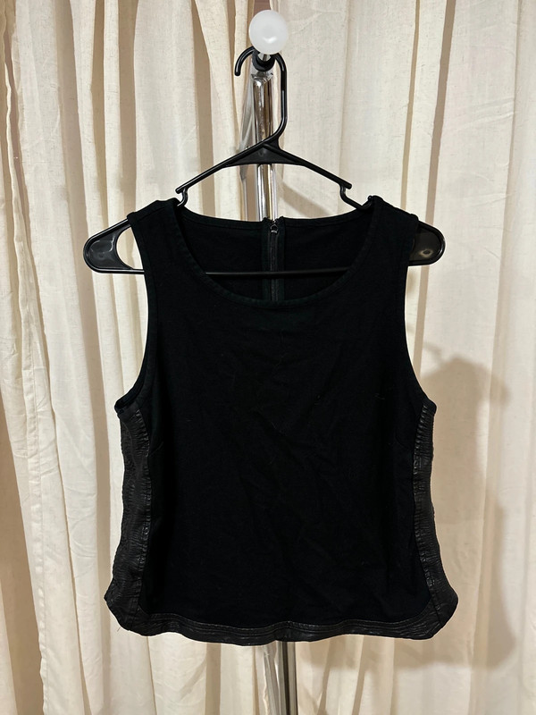 Black Tank 1