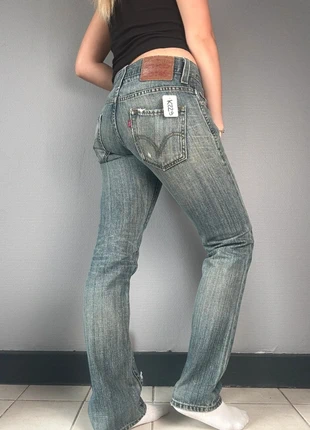 K229 Jean Levi’s Femme Straight High Rise, marca: Levi's, estado: Muy bueno, tamaño: XS / 34 / 6, 29,99 €, 32,19 € Protección al comprador Pro incluida