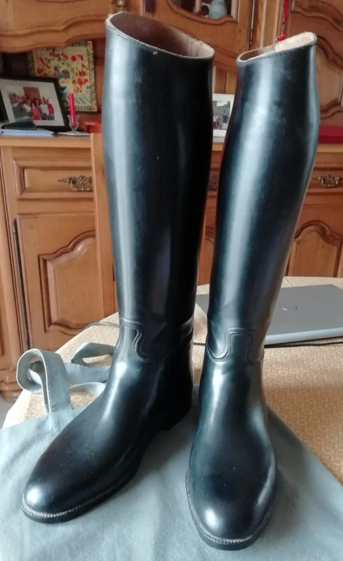 Bottes noires d'équitation AIGLE coupe Saumur