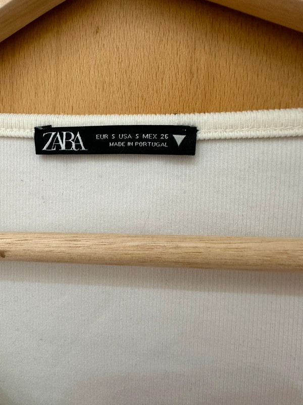 Camisola com decote assimétrico branca Zara 4