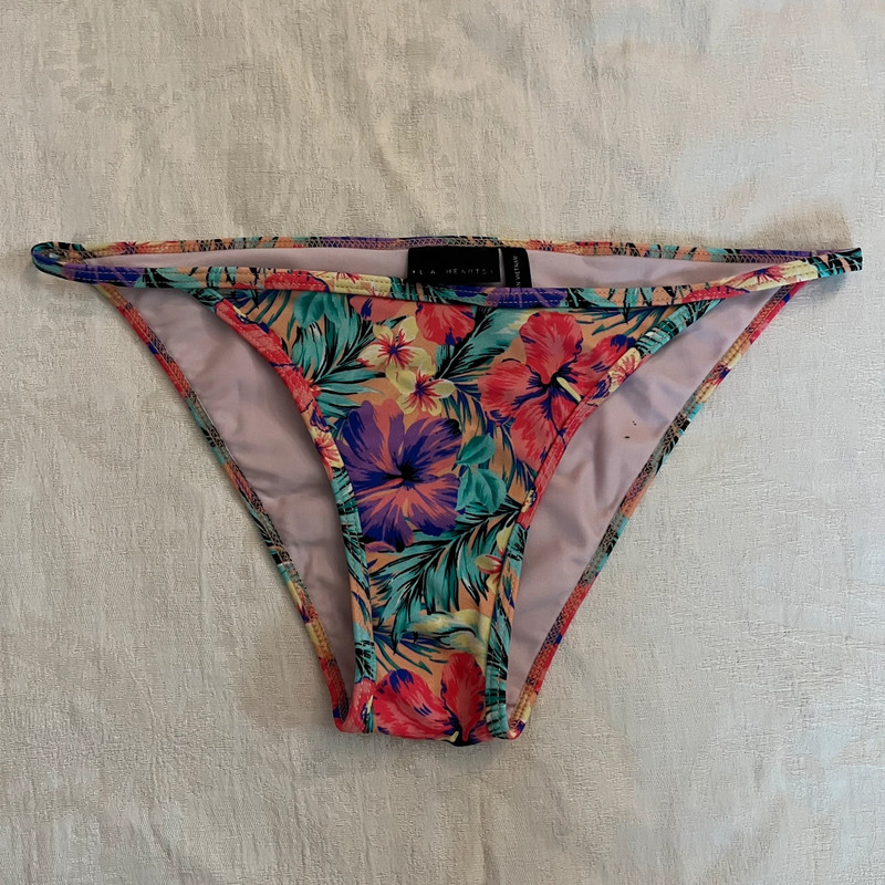 Hibiscus print bikini bottoms 3