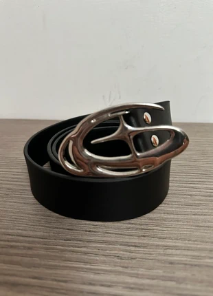 Cintura nera Y2k Vintage, brand: Shein, condizioni: Ottime, taglia: Regolabile, €10.00, €11.20 include la Protezione acquisti