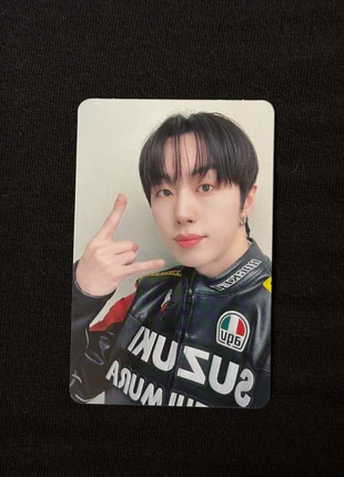 M.O.N.T Bitsaeon IDGAF Makestar 2.0 photocard, brand: Mont, condition: Very good, £8.00, £9.10 includes Buyer Protection