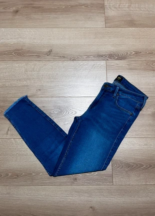 Jean Lee, merk: Lee, staat: Nieuw zonder prijskaartje, maat: M / 38 / 10, € 10,00, € 11,20 inclusief Kopersbescherming