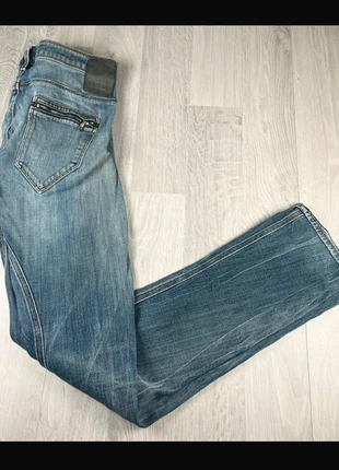 Jeans Guess Rocket femme taille W27 FR36 bleu délavé vintage slim stretch avec poche zippée, marke: GUESS, zustand: Sehr gut, größe: S / 36 / 8, 7,50 €, 8,58 € inklusive Vinted-Käuferschutz