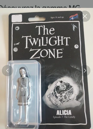 Alicia twilight zone bif bang pow, merk: Twilight Zone, staat: Nieuw met prijskaartje, maat: Pasgeborene, 44 cm, € 12,00, € 13,30 inclusief Kopersbescherming