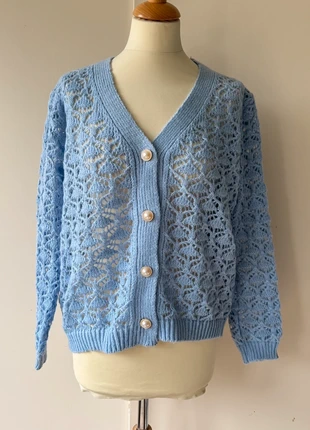 Retro pastel lavender blue open knit granny cardigan 38 40 pearl buttons lace pattern romantic, merk: Retro, staat: Heel goed, maat: M / 38 / 10, € 25,00, € 26,95 inclusief Kopersbescherming Pro