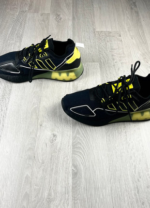 Baskets Adidas ZX 2K Boost, noir jaune, taille 42, marque: adidas, état: Bon état, taille: 42, 7,50 €, 8,58 € Protection acheteurs incluse