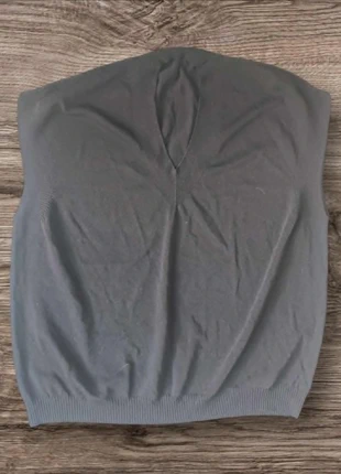 Haut noir - Taille L - Sans manche, col V, condition: Very good, size: L / 40 / 12, €3.00, €3.85 includes Buyer Protection