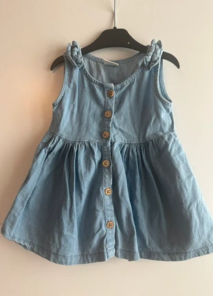 Baby Jeans Dress, brand: Defacto, condizioni: Ottime, taglia: 9-12 mesi / 74 cm, €2.50, €3.33 include la Protezione acquisti