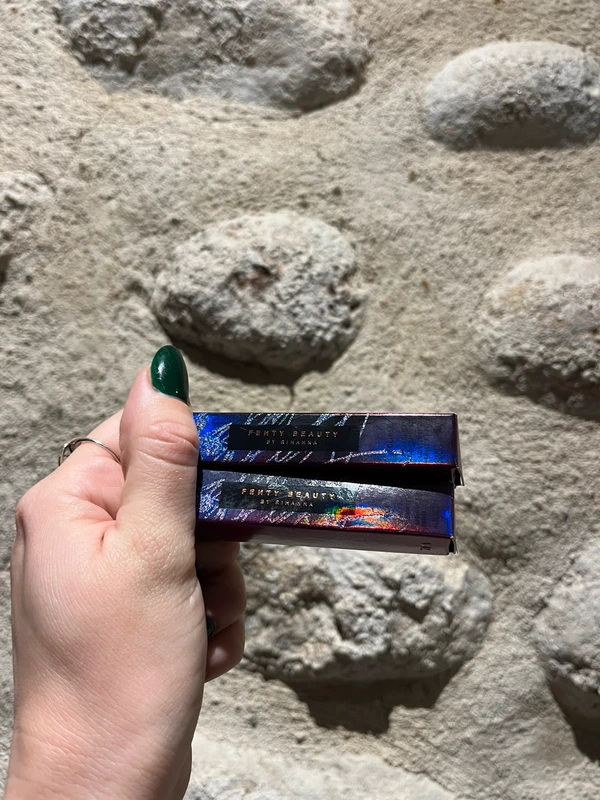 Fenty Beauty by rihanna - Eclipse 2 en 1 glitter eyeliner