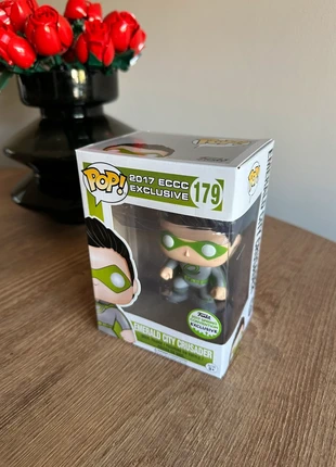 Funko emerald city crusader 179, marke: DC Comics, zustand: Sehr gut, größe: Einheitsgröße, 27,50 €, 29,58 € beinhaltet Vinted-Käuferschutz Pro