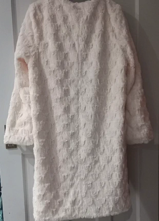 Angel eye creamy faux fur light weight coat , brand: Angeleye, condition: Very good, size: L / UK 16-18, £16.00, £17.50 includes Buyer Protection