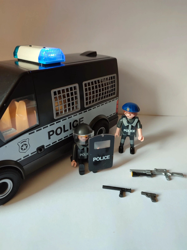 Camion police