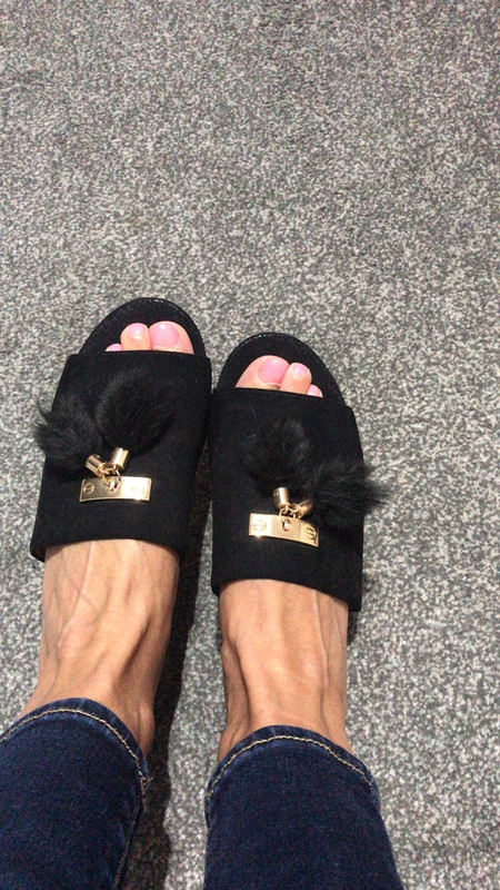 River Island elegant black and gold sliders Vinted