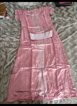 Robe orientale neuve, merk: Etoile D'Orient, staat: Nieuw zonder prijskaartje, maat: M / 38 / 10, € 25,00, € 26,95 inclusief Kopersbescherming