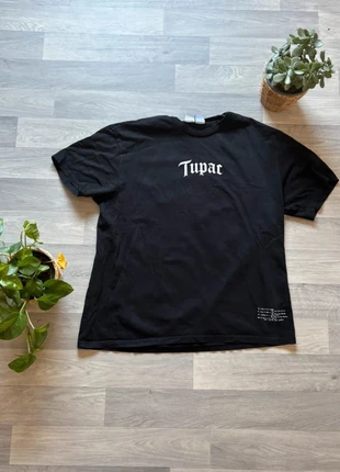 T-Shirt Bershka x Tupas Noir Taille L, merk: Bershka, staat: Nieuw zonder prijskaartje, maat: L, € 12,50, € 13,83 inclusief Kopersbescherming