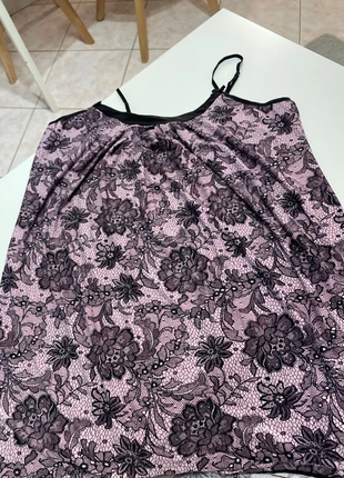 Nuisette imitation dentelle apt xl, marque: Apt. 9, état: Bon état, taille: XL / 42 / 14, 1,50 €, 2,28 € Protection acheteurs incluse