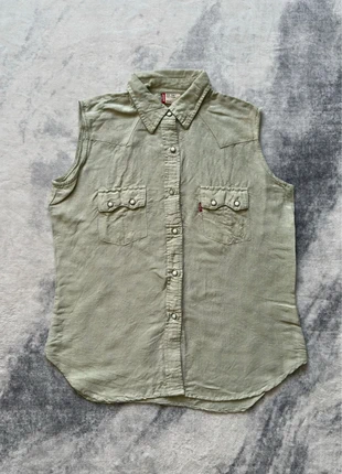 Chemisette vintage Levi’s Red Tab kaki sans manches femme M, marque: Levi's, état: Très bon état, taille: M / 38 / 10, 29,99 €, 32,19 € Protection acheteurs (Pro) incluse